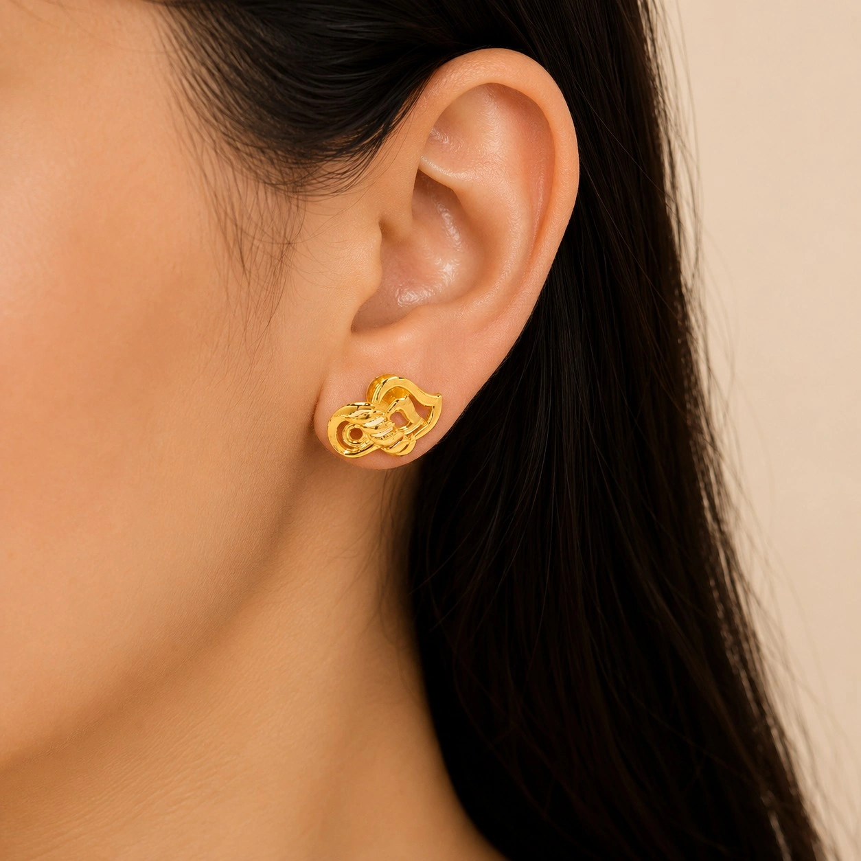 Leaf Twist Stud Gold Earrings 2