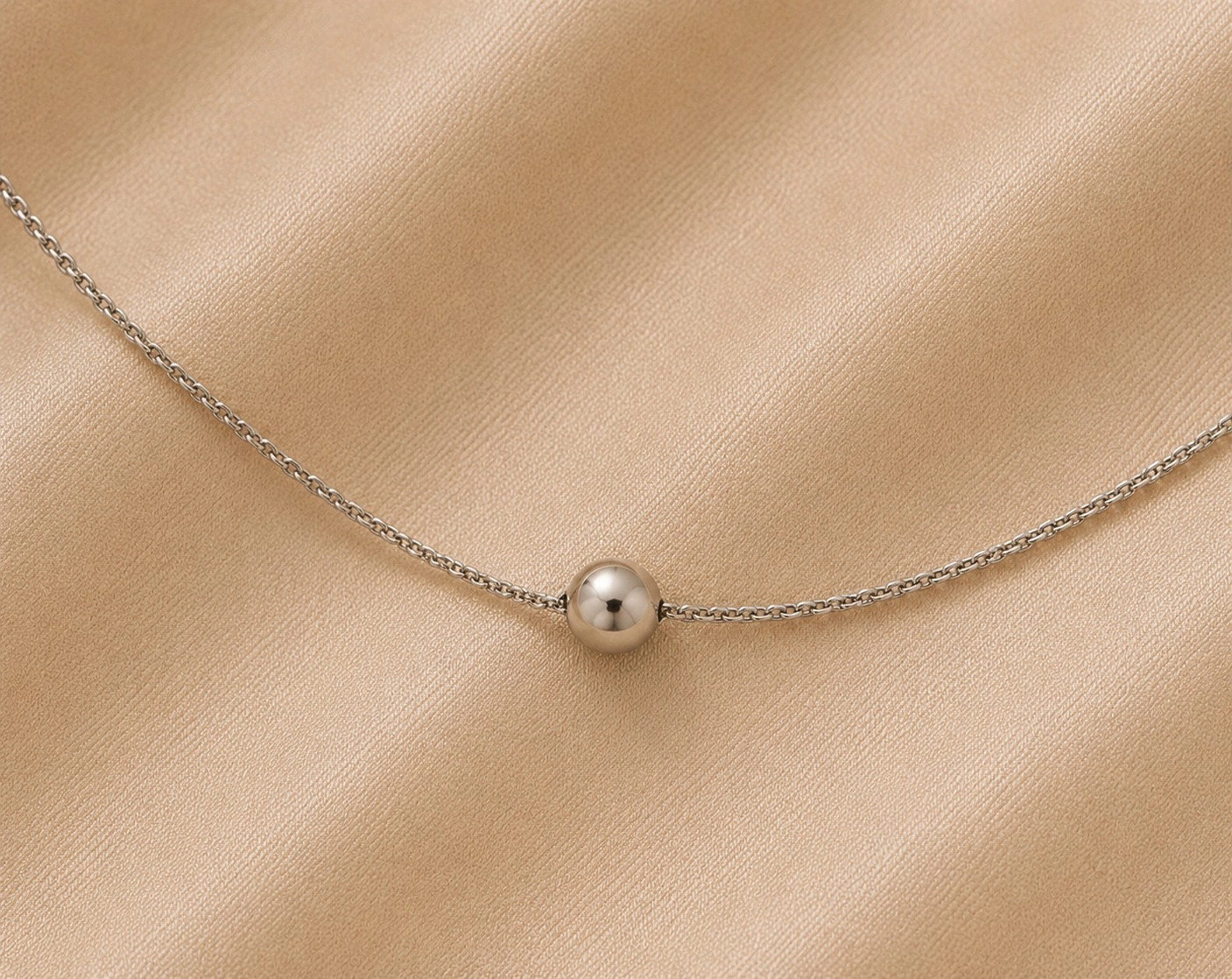 Modern Elara Station Necklace 1
