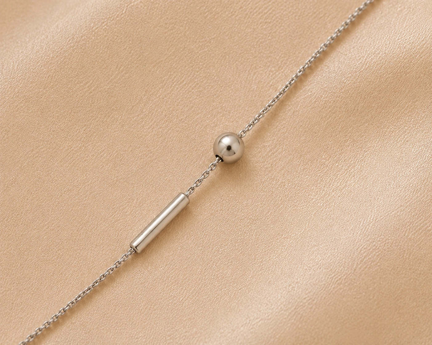 Modern Elara Station Necklace 2